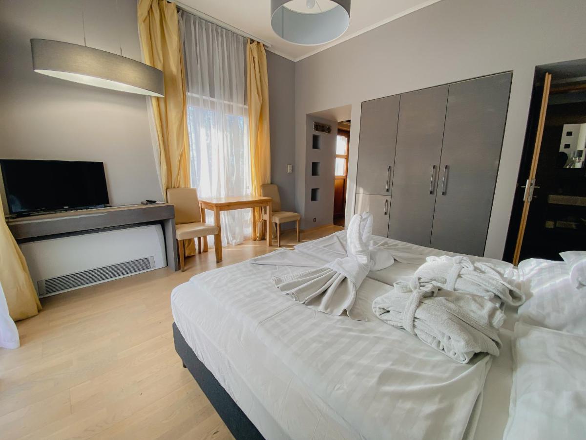 Royal Mediterran Сиофок Екстериор снимка