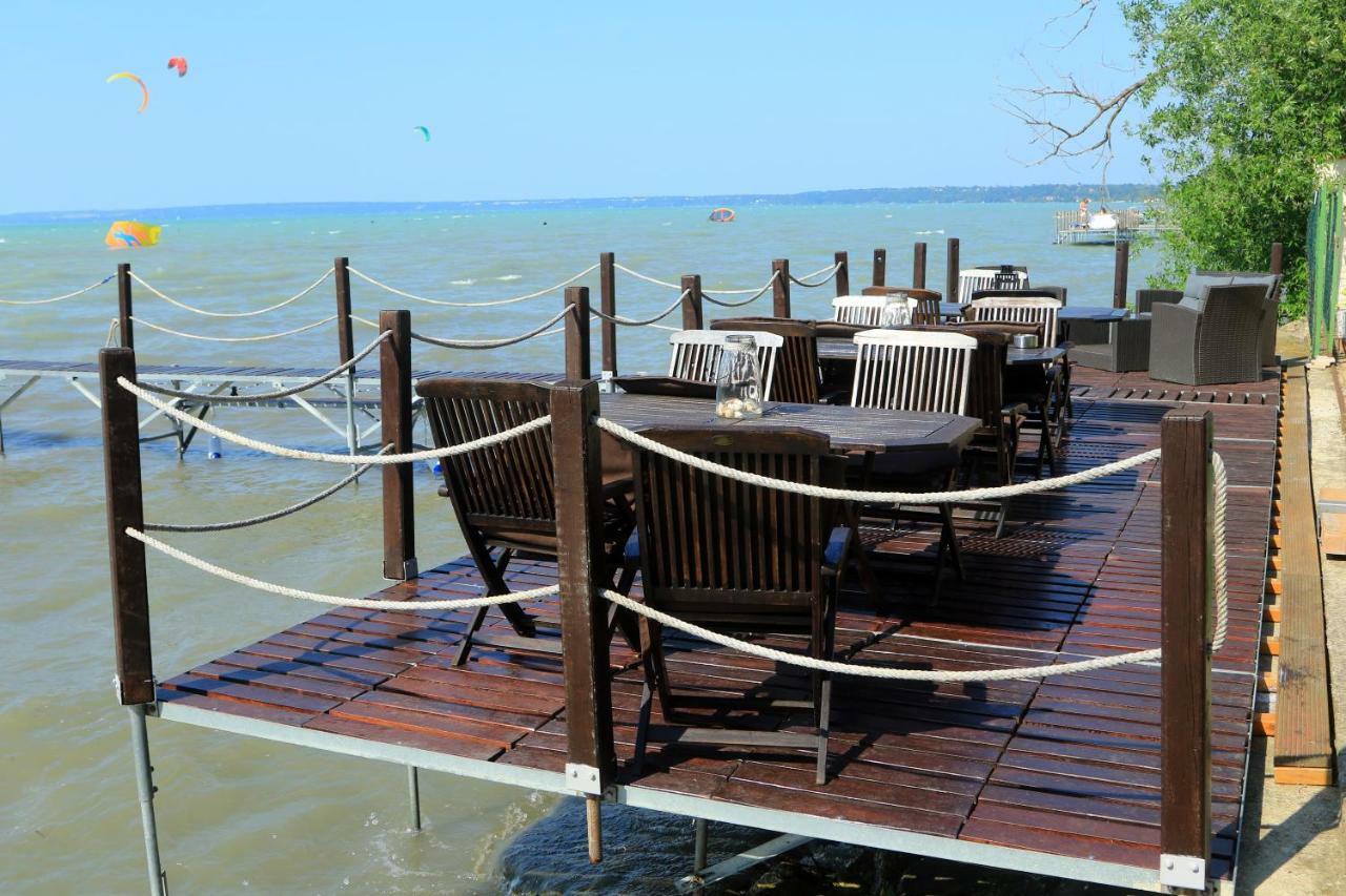 Royal Mediterran Сиофок Екстериор снимка